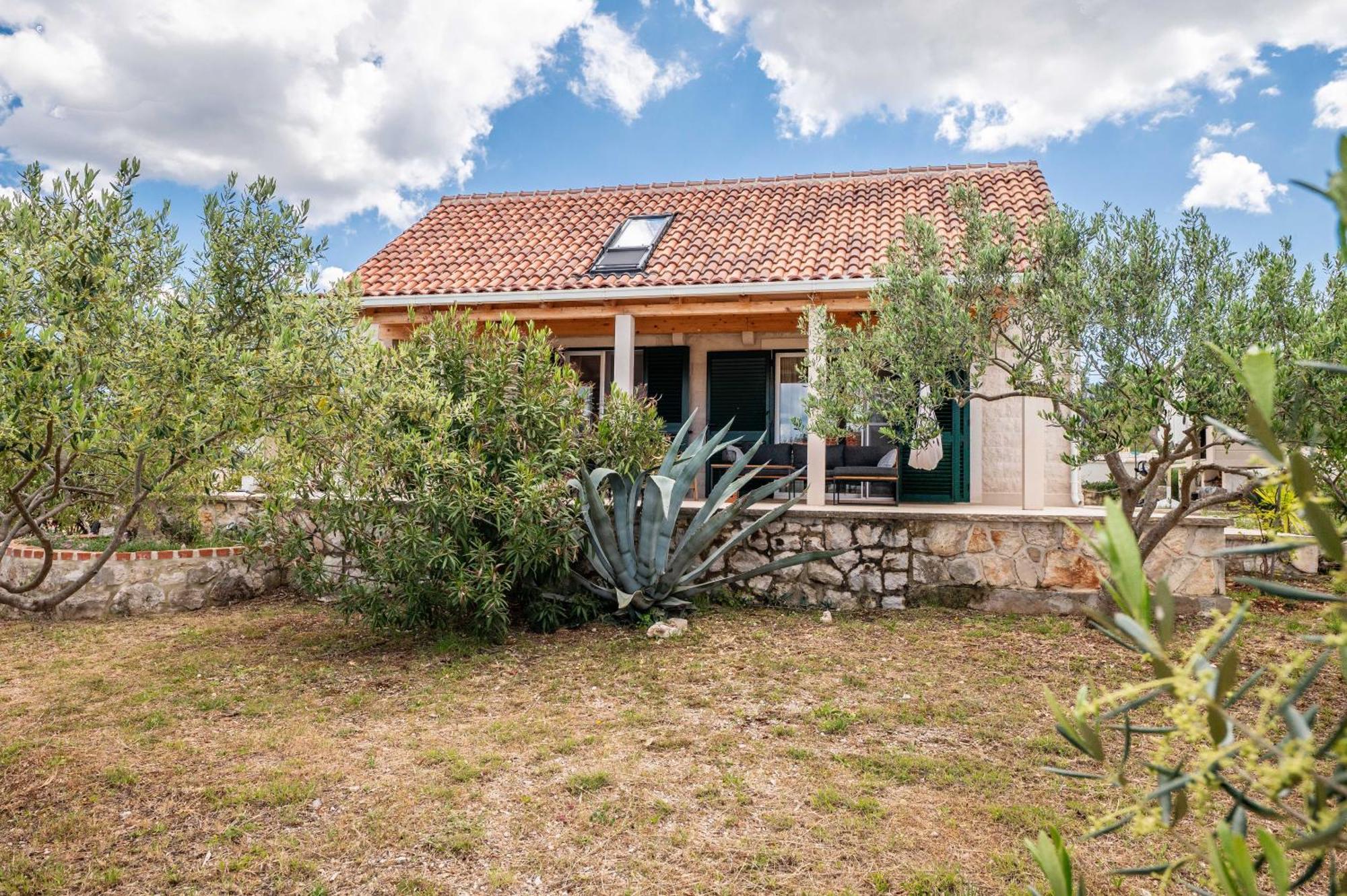 Villa Mista سوتيفان المظهر الخارجي الصورة